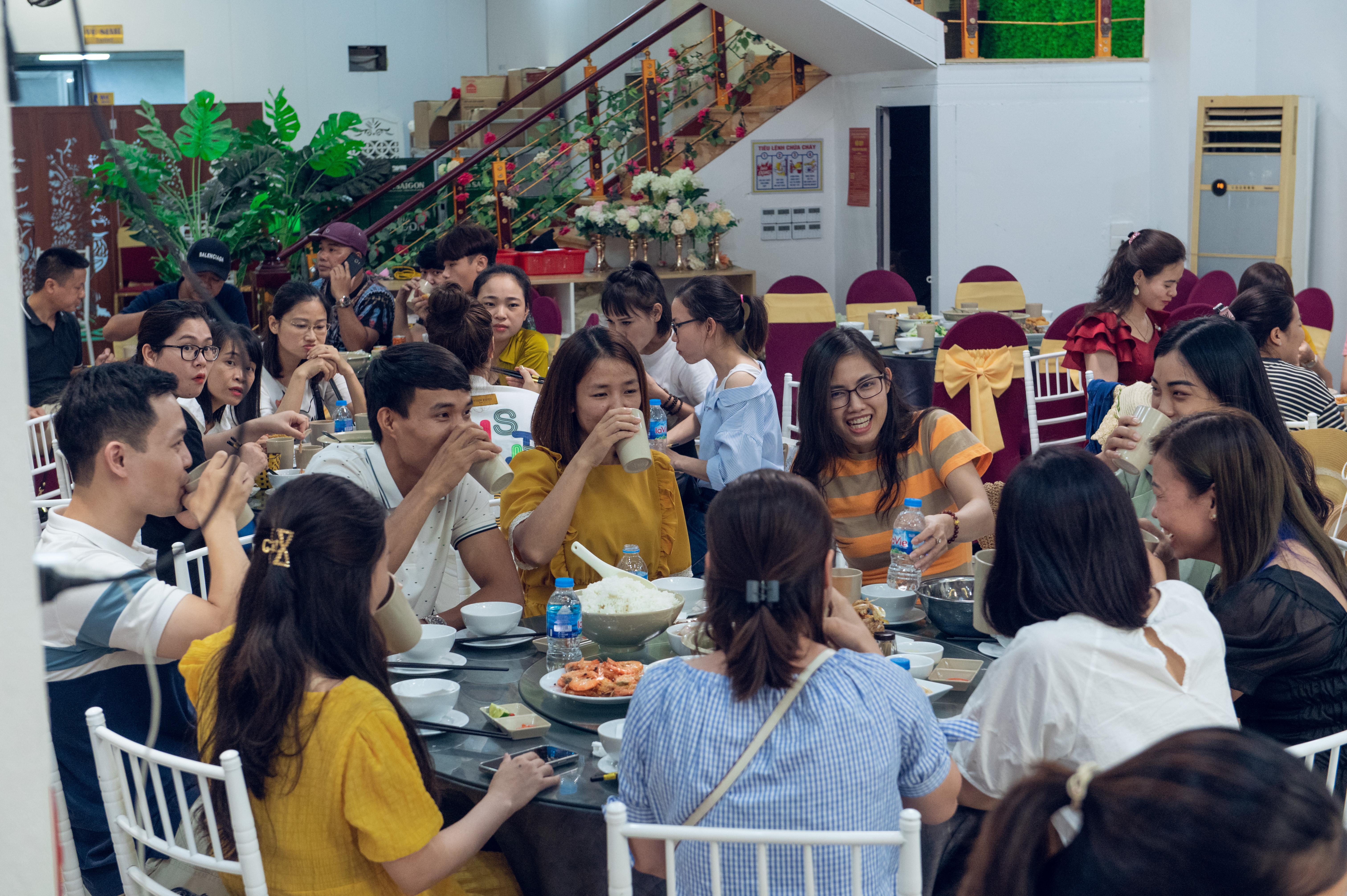 tan-vi-yen-tham-gia-chuong-trinh-du-lich-ha-long4