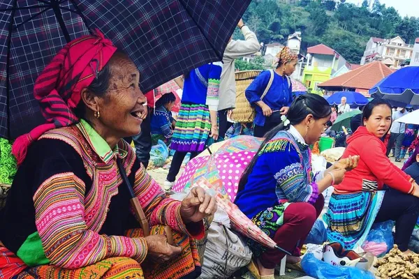 Chợ phiên Phố Đoàn Pù Luông