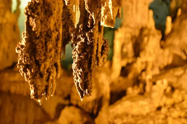 Động Hua Mạ - Ba Bể