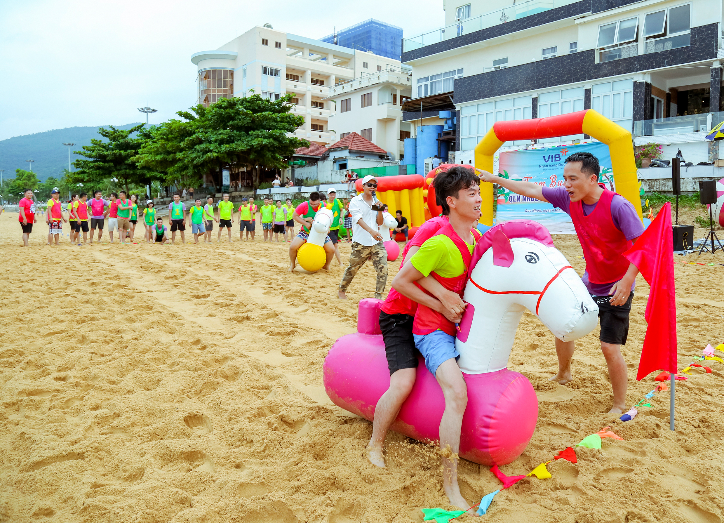 vib-tham-quan-du-lich-quy-nhon2