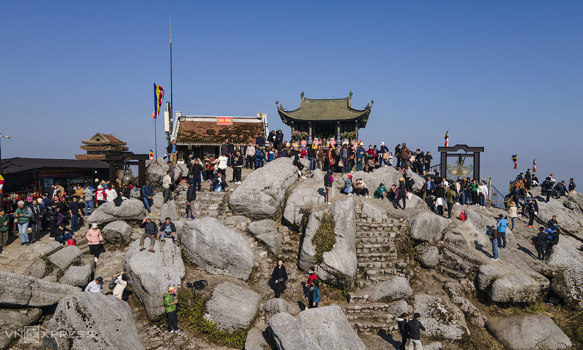 le-hoi-yen-tu-viptrip