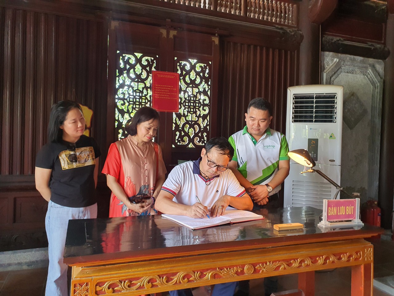 Trường THPT Phạm Hồng Thái