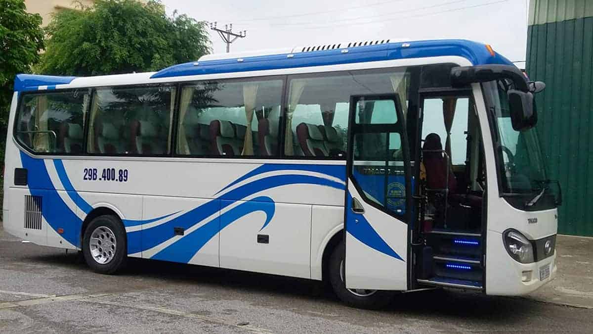 cho-thue-xe-35-cho-tai-ha-noi