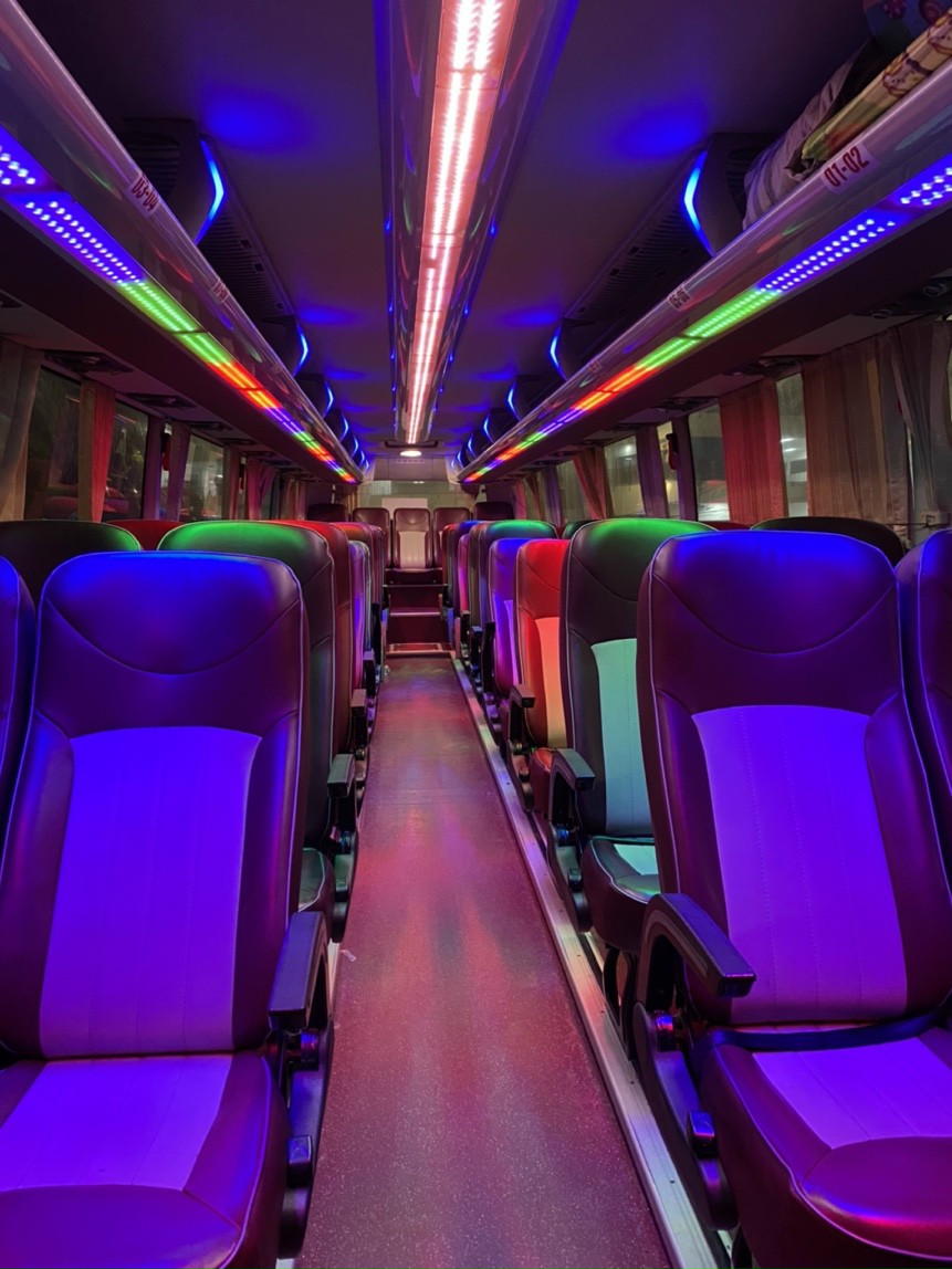 cho-thue-xe-45-cho-di-ha-long