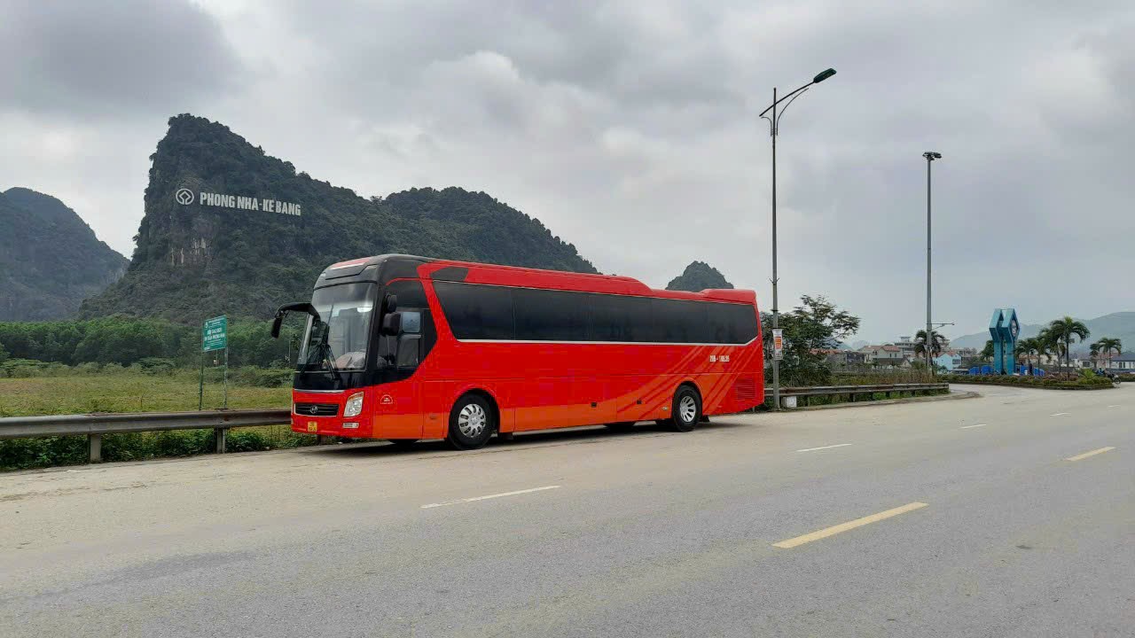 cho-thue-xe-45-cho-di-thien-cam