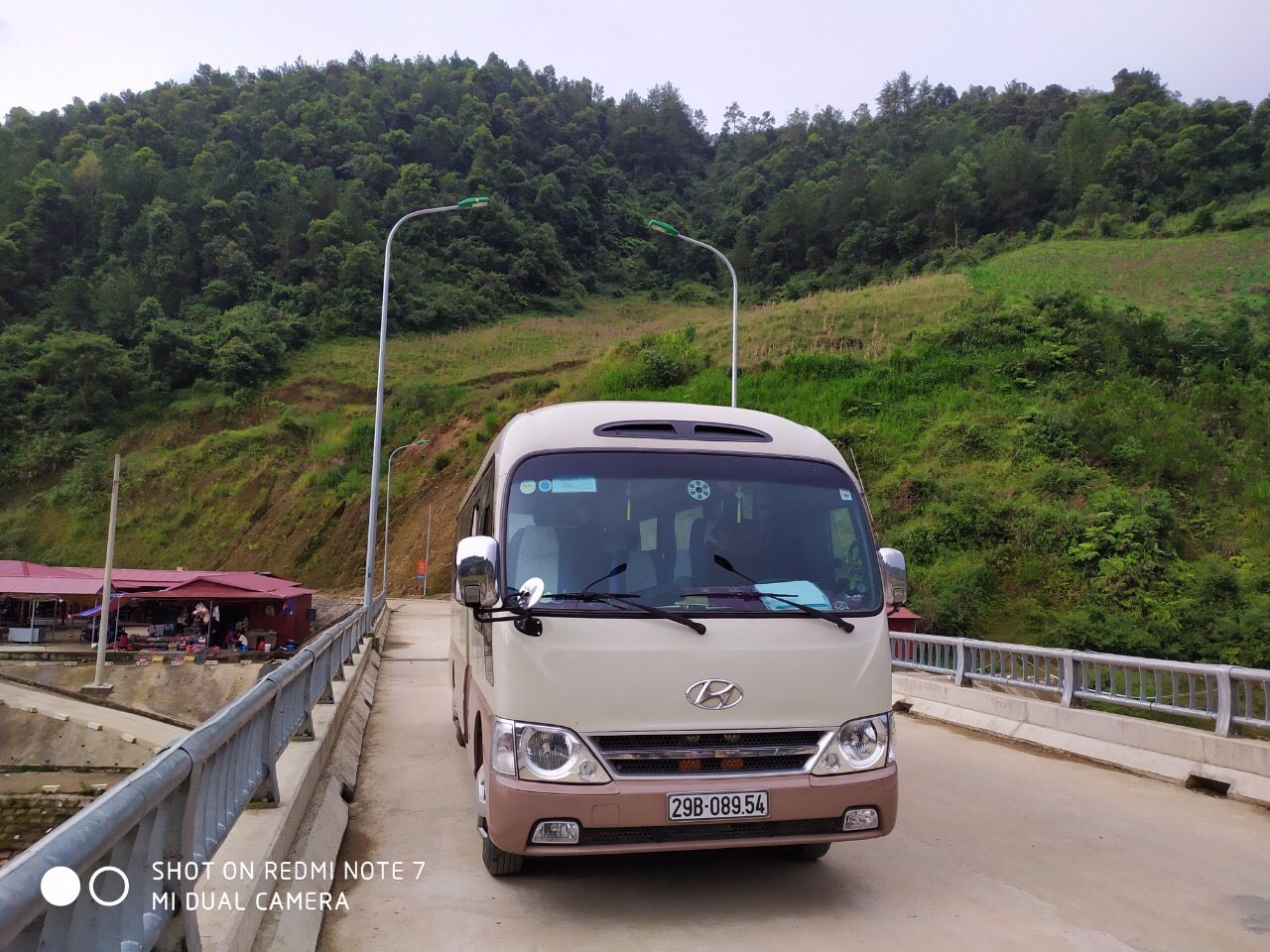 cho-thue-xe-di-lai-chau