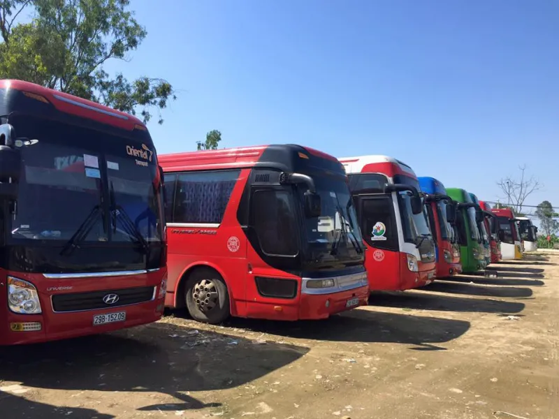 Cho thuê xe 45 chỗ đi Huế từ Hà Nội