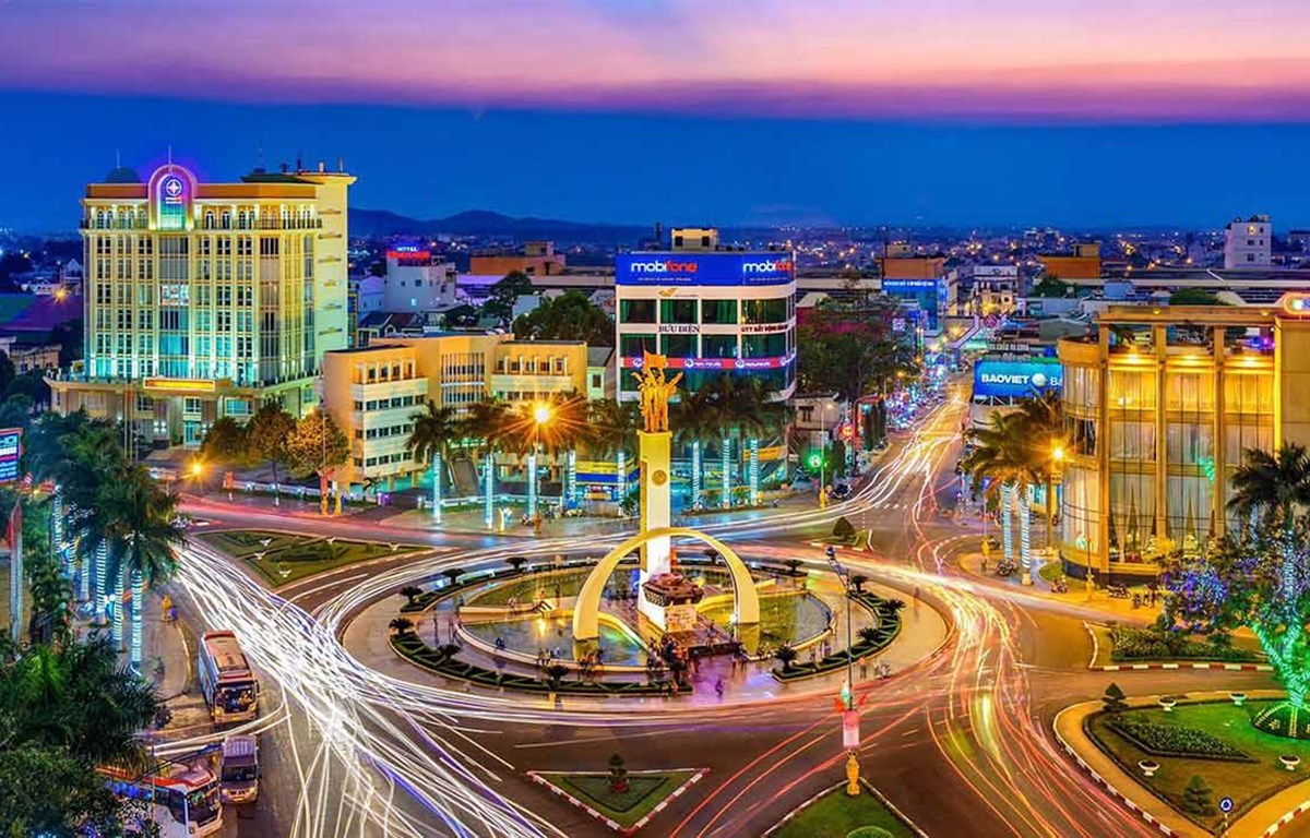 nga-6-du-lich-buon-me-thuot