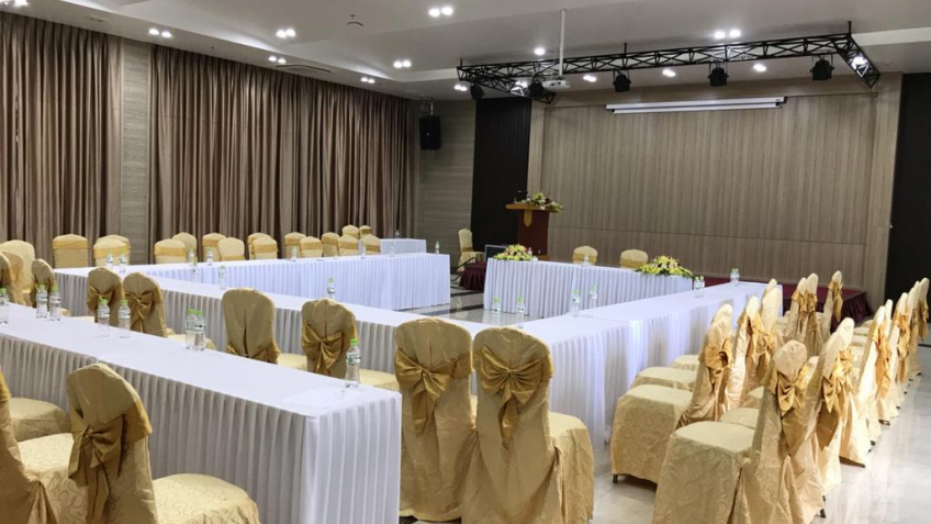 phong-hop-royal-huy-td