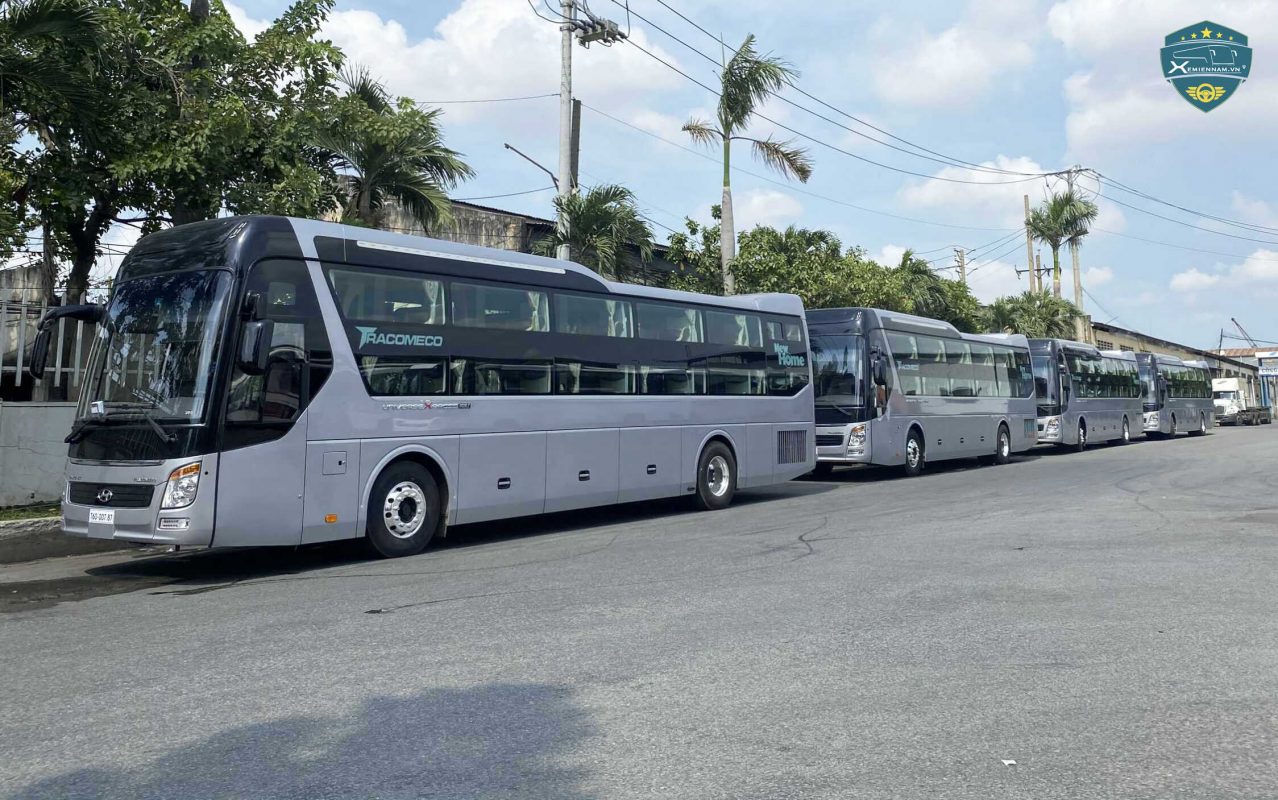 thue-xe-giuong-nam-di-du-lich-da-nang