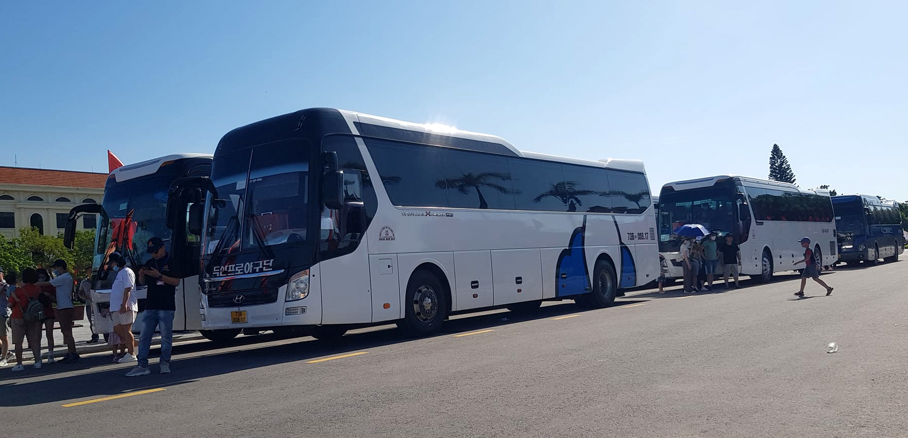 thue-xe-giuong-nam-di-nghe-an-mien-trung