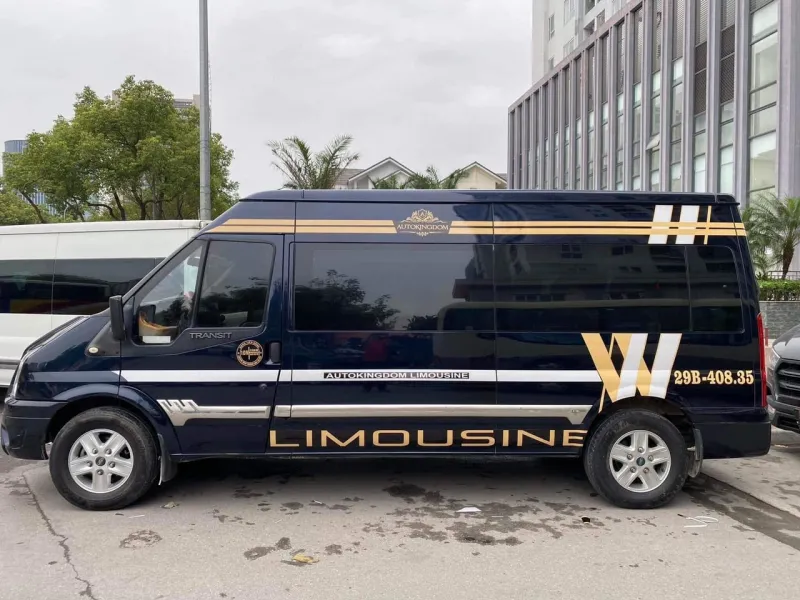 Thuê xe Limousine đưa đón sân bay Nội Bài