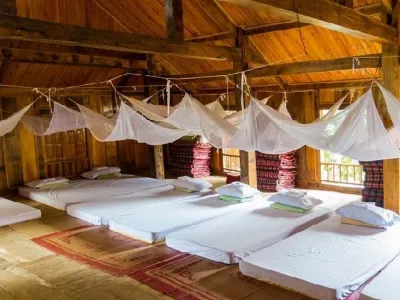 Đặt nhà sàn tại Bản Lác - Mai Châu