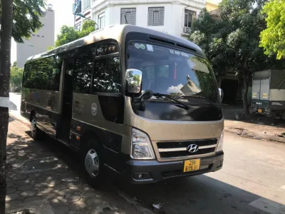 Cho thuê xe 30 chỗ đi Cao Bằng