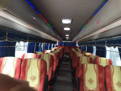 Cho thuê xe 45 chỗ đi Trà Cổ