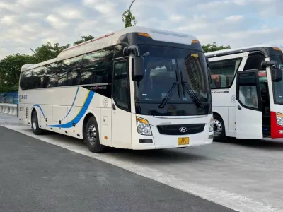 Cho thuê xe 45 chỗ đi Trà Cổ