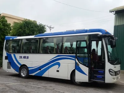 Cho thuê xe 35 chỗ đi Cao Bằng