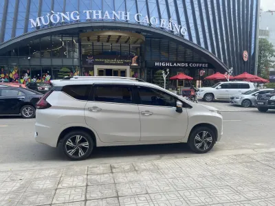 Xe đưa đón sân bay Nội Bài