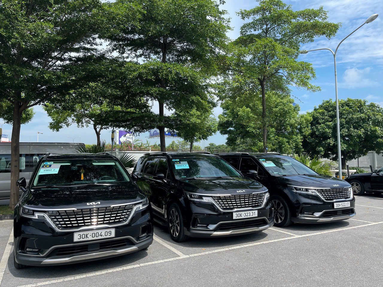 xe-dua-don-san-bay-noi-bai