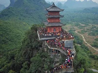 Du lịch lễ hội: Tour Chùa Tam Chúc 1 ngày