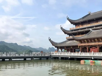 Du lịch lễ hội: Tour Chùa Tam Chúc 1 ngày