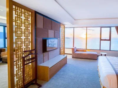 Combo du lịch Đà Nẵng: Khách sạn Mường Thanh Luxury Đà Nẵng