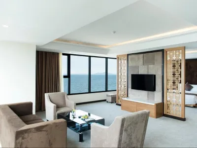 Combo du lịch Đà Nẵng: Khách sạn Mường Thanh Luxury Đà Nẵng