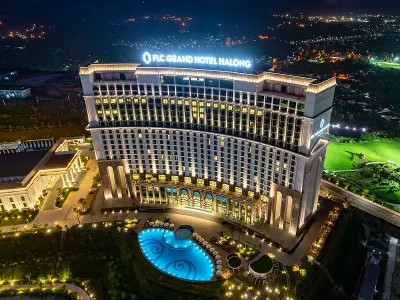 Combo du lịch Hạ Long: Khách sạn FLC Grand Hạ Long