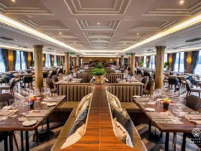 Du thuyền Ambassador Hạ Long 5 sao