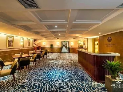 Du thuyền Ambassador Hạ Long 5 sao