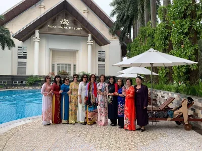 Họp lớp tại Sông Hồng Thủ Đô resort 1 ngày