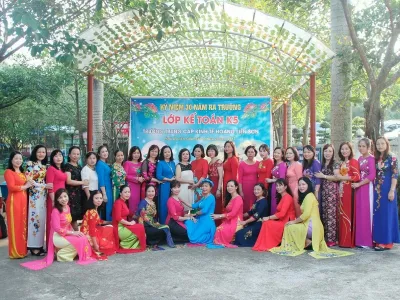 Họp lớp tại Sông Hồng Thủ Đô resort 1 ngày