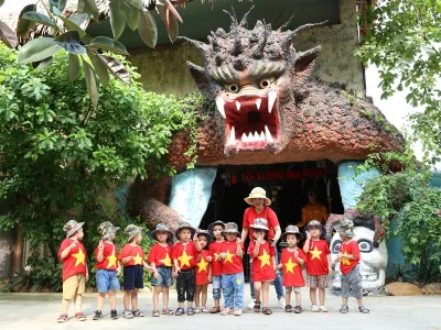 Tour học sinh đi Quảng Ninh Gate 2 ngày 1 đêm