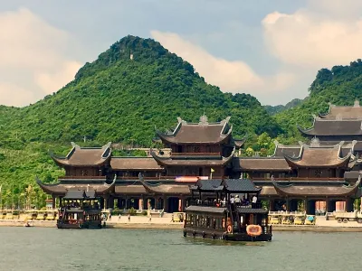 Du lịch lễ hội: Tour Chùa Tam Chúc 1 ngày