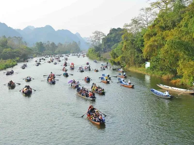 Du lịch lễ hội: Tour Chùa Hương 1 ngày