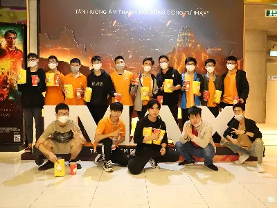 Tour học sinh đi xem phim (Tiểu học)