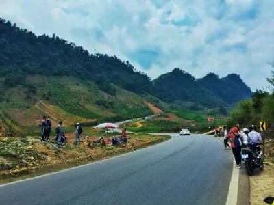 Tour Mộc Châu 2 ngày 1 đêm