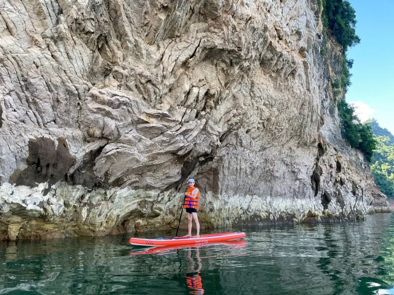 Tour chèo SUP Ngòi Hoa 2 ngày 1 đêm